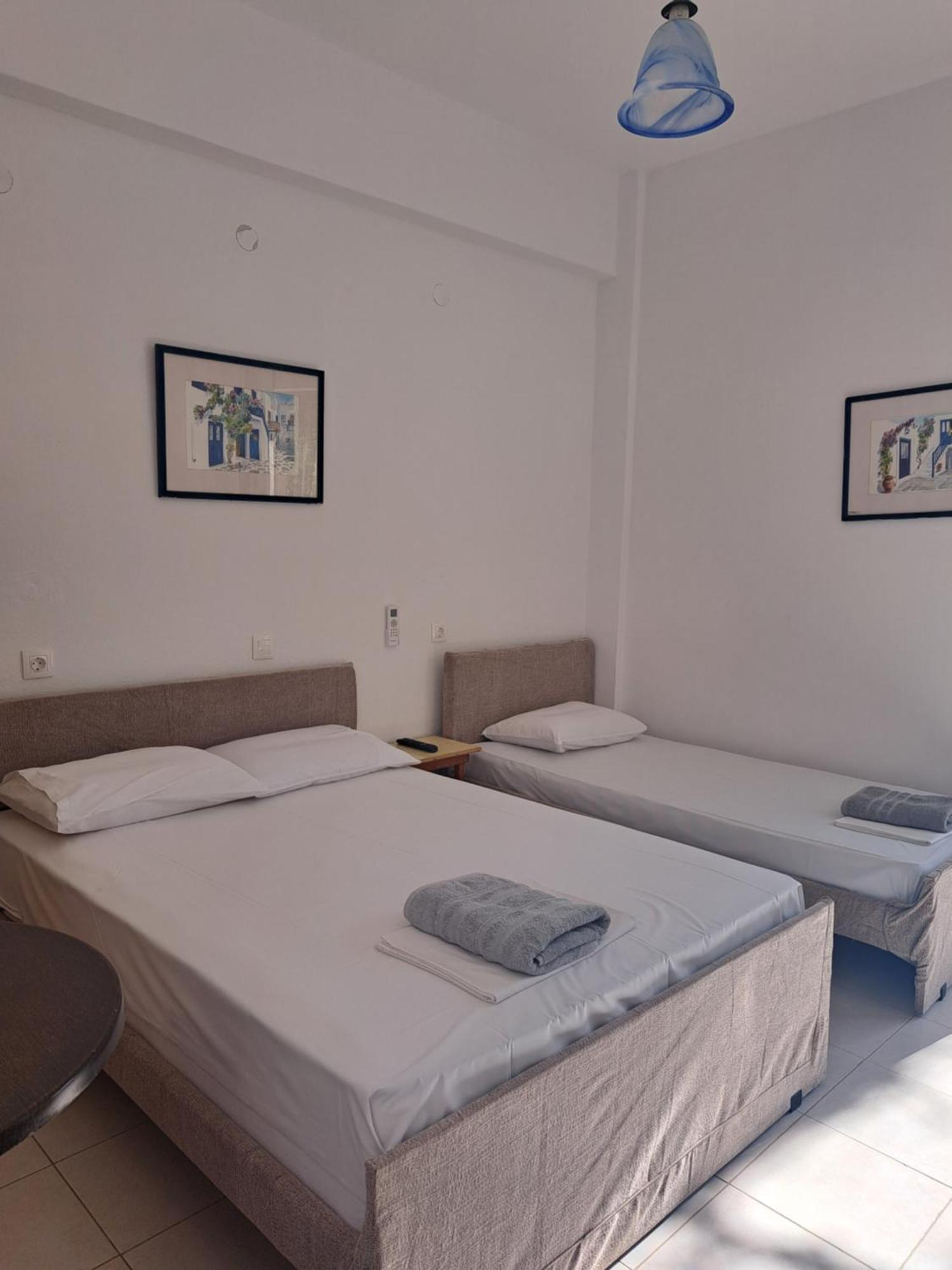 Studios Mona Áyios Yeóryios Bagian luar foto